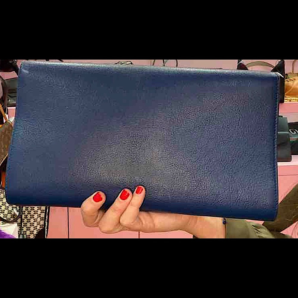Ysl Clutch In Pristine Condition - image 2